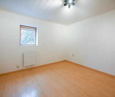 Stadswoning met tuin in centrum Oostrozebeke - Photo 3