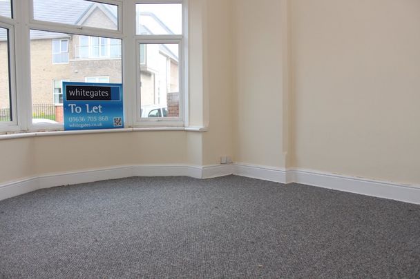 West Hill Drive, Mansfield, Mansfield, Notts, NG18 - Photo 1