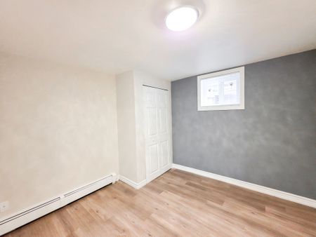 For Lease - 708 Carnegie Avenue Unit# Lower, Oshawa, Ontario - Photo 3