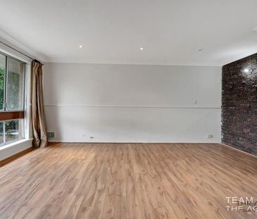 Located on quiet Graveney Way in Maddington, this neat 3-bedroom ho... - Photo 2