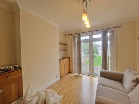 4 bed Semi-Detached House for Rent - Photo 2
