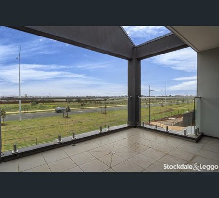 48 Cupola Walk, Truganina, Vic 3029 - Photo 5
