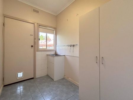 Prime Location – Federal Square - Photo 3