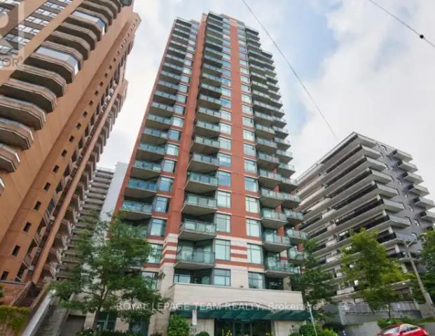 701 - 570 LAURIER AVENUE W | 701 - 570 LAURIER AVENUE W, Ottawa - Photo 1