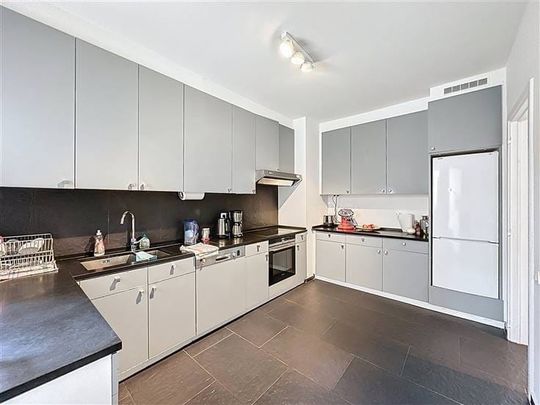 Appartement te huur - Photo 1