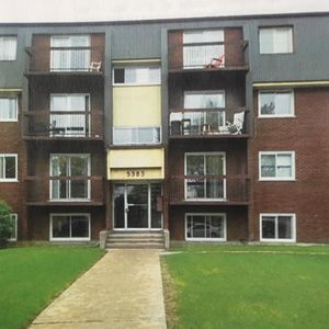 Beau 41/2 Laval - Photo 2