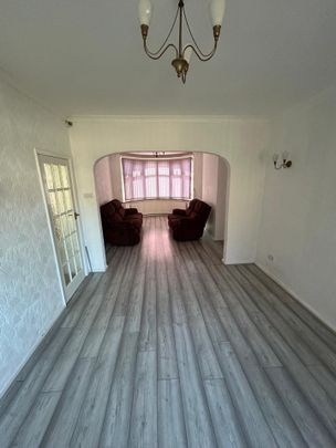 3 Bed Semi-Detached House, Rockingham Road, B25 - Photo 1