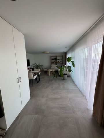 3.5 Zimmer, 114 m², 2. Stock - Foto 2