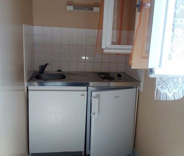 Location Appartement 1 pièce 22m² MONTMORILLON 86500 - Photo 2