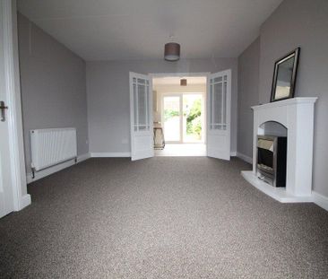 3 bedroom detached house to rent - Photo 2