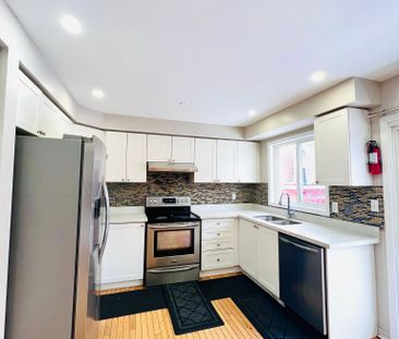 For Lease - 16 Marshmarigold Drive, Brampton, Ontario - Photo 5