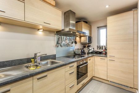 2 bedroom flat to rent - Photo 4