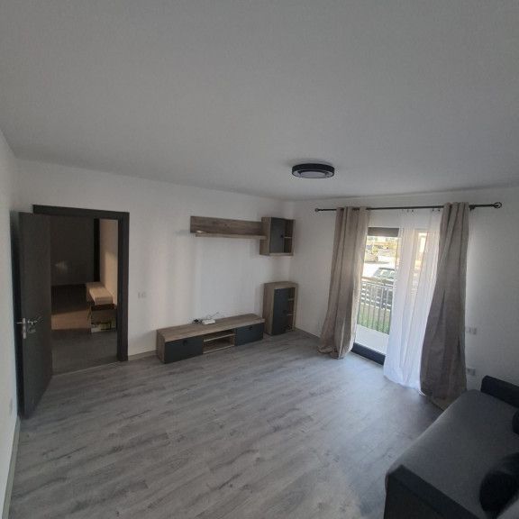Apartament 2 Camere plus Gradina 50 mp Cristian - Photo 1