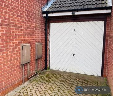2 bedroom semi-detached house to rent - Photo 6
