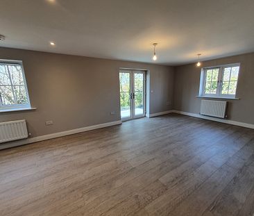 2 BEDROOM APARTMENT to Let in Epsom – Ready to Move in! - Photo 5