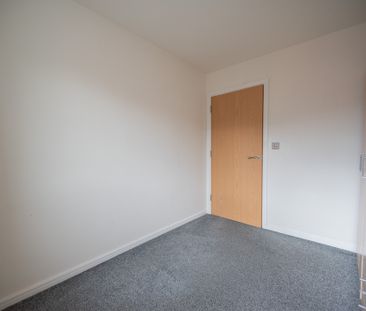 2 bed apartment to rent in Penstock Drive, Stoke-on-Trent - Photo 4