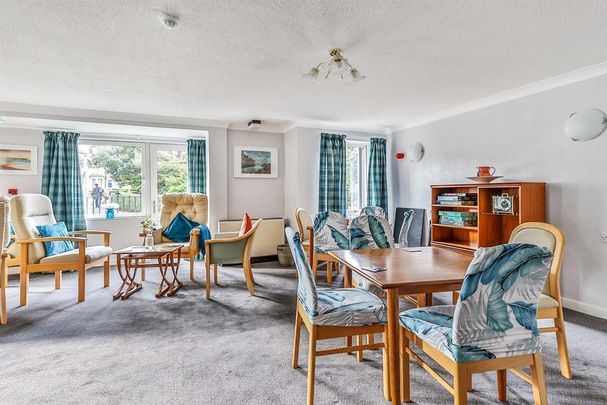 1 bedroom retirement property to rent - Photo 1