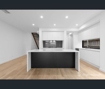 33 Burns Avenue, Clayton South, Vic 3169 - Photo 6