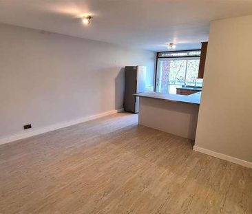 Stonegrove, Edgware, HA8 - Photo 3