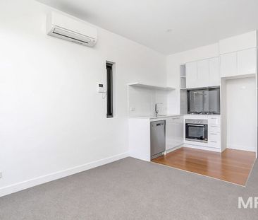 411/8 Olive York Way, Brunswick West - Photo 6