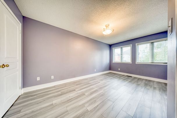 For Lease - 2422 Nichols Drive, Oakville, Ontario - Photo 1