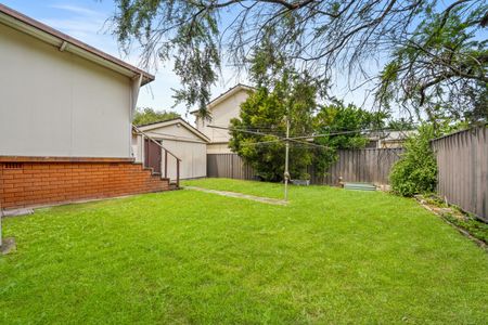 Neat And Tidy 3 Bedroom Family Home - Photo 5