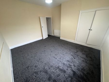 2 Bedroom Terraced House - Photo 5