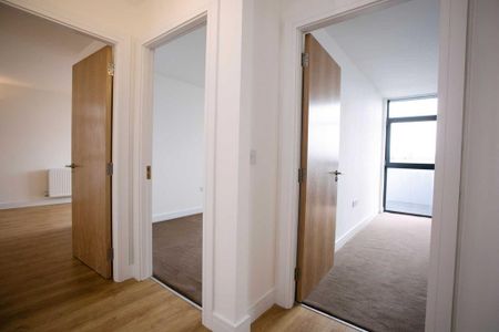 2 bedroom flat to rent - Photo 5