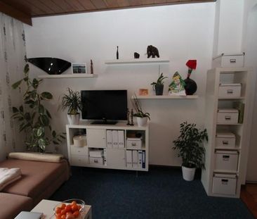 Altbauwohnung mit EBK auf 52 m² im alten Ortskern von Frankfurt/Gri... - Photo 1