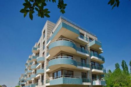 Proche de Stockel, appartement 2 chambres meublé avec terrasse - Photo 2