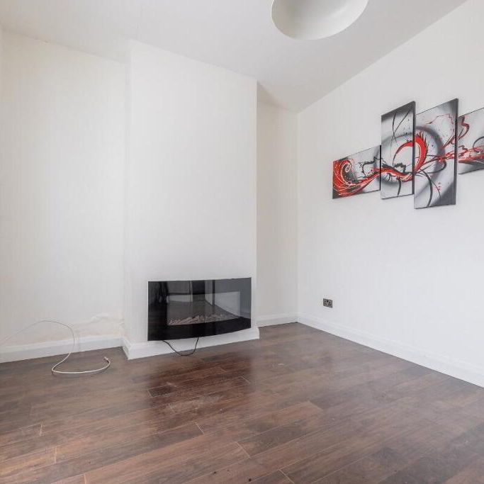 21 Malone Place, Belfast, BT12 5FD - Photo 1