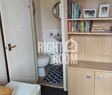 En-Suite Room 1, Purbeck Road, Bournemouth BH2 - Photo 5