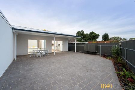 “Fantastic 3 Bedroom Home!” - Photo 4