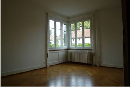 Appartement 5.5 pièces proche du centre dans une maison de caractère ! - Photo 2