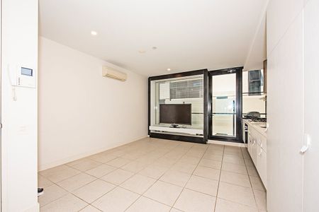 1608/12-14 Claremont Street, South Yarra, VIC, 3141 - Photo 3