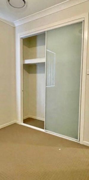 Edmondson Park - Photo 2