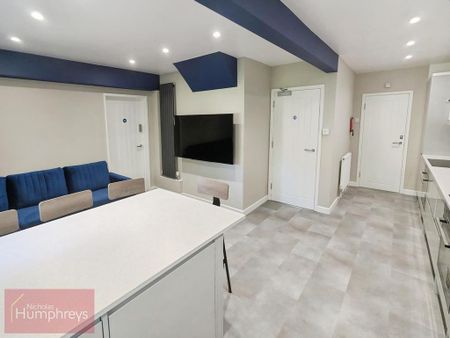 1 bedroom in a house share to rent - Photo 2