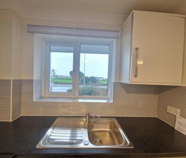 2 bedroom ground floor flat to rent - Photo 6