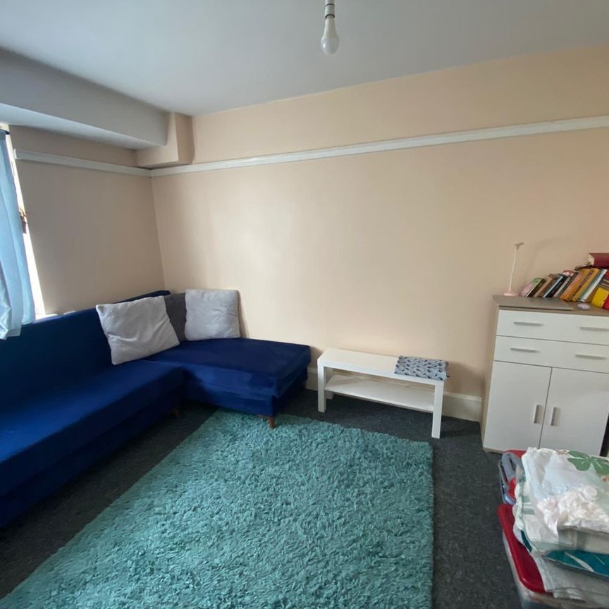 1 Bed Flat, London Road, LE2 - Photo 1