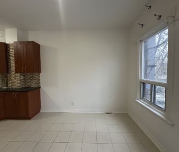 For Lease - 1504 Queen Street Unit# 2B, Toronto, Ontario - Photo 5