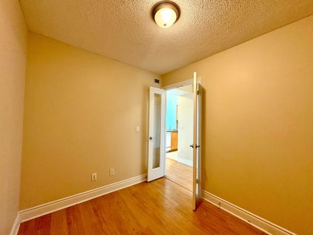 For Lease - 15 Greenview Avenue Unit# 2209, Toronto, Ontario - Photo 5