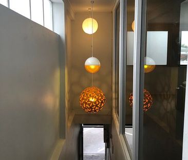 Central Hastings 3BR Sunny Apartment power incl! - Photo 1