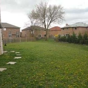 For Lease - 4743 Apple Blossom Circle Unit# Basement, Mississauga, Ontario - Photo 1