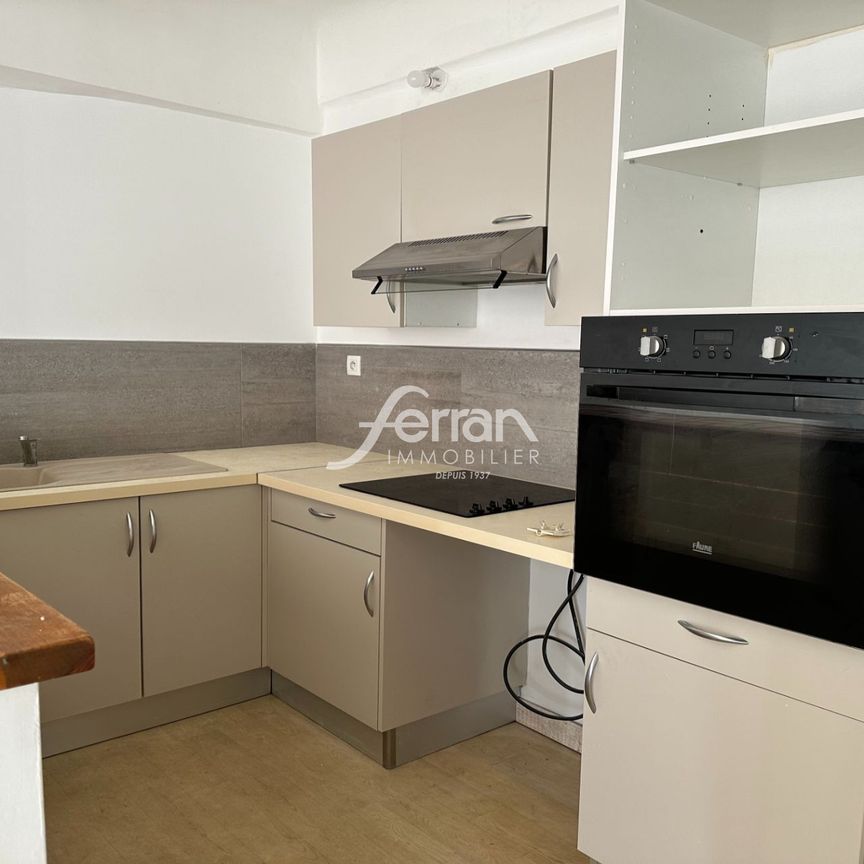 Location Appartement 3 pièces 52m² SALERNES 83690 - Photo 1