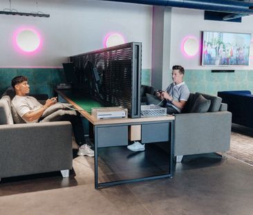 Platinum Studio - Photo 2