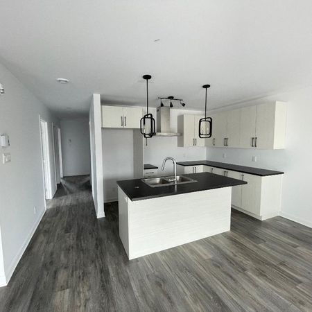 Superbe logement 4½ Moderne | Lumineux | Climatisation - Photo 3