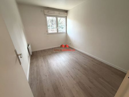 Location Appartement 3 pièces 66m² - Photo 3