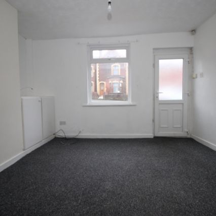 2 Bedroom Terraced House - Photo 1