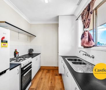Private 1st floor Unit - Photo 4