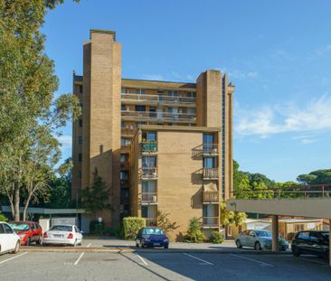 Hyde Park Location - Photo 2
